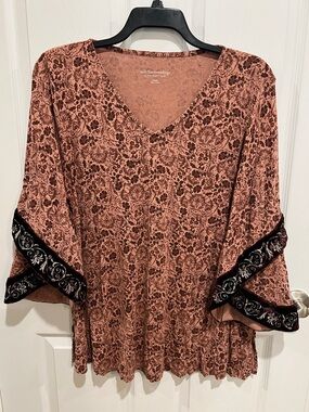 Soft Surroundings Rose-Mauve Floral V-Neck Tunic with Velvet Trim